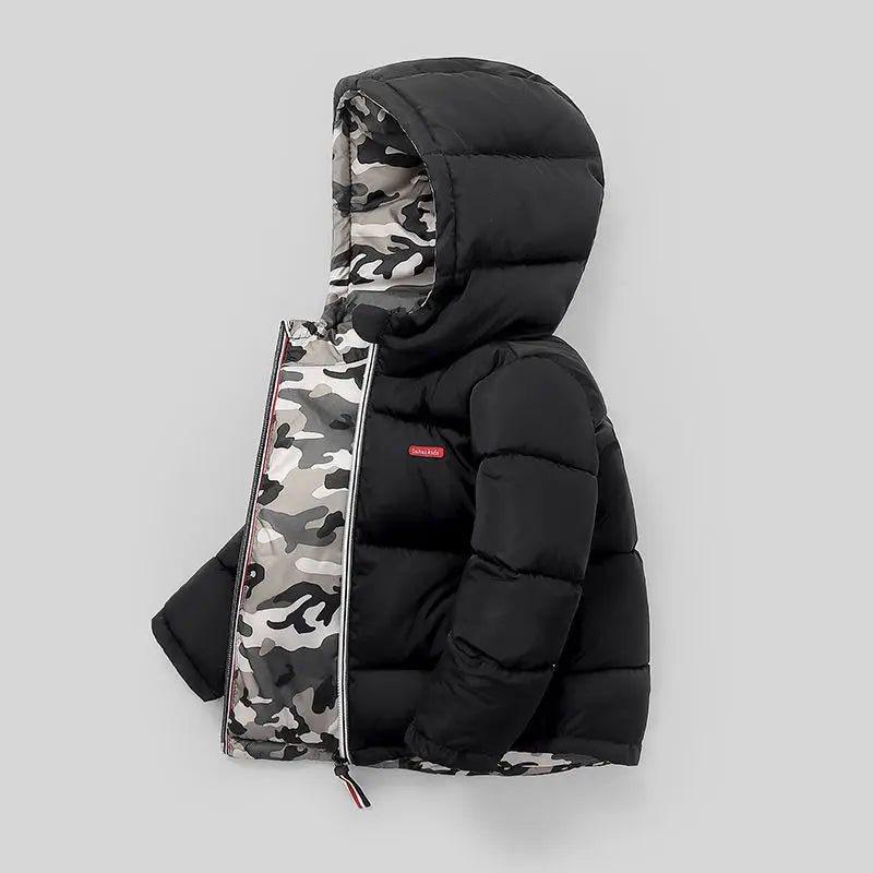 Veste d'hiver garçon, gros plan sur le tissu