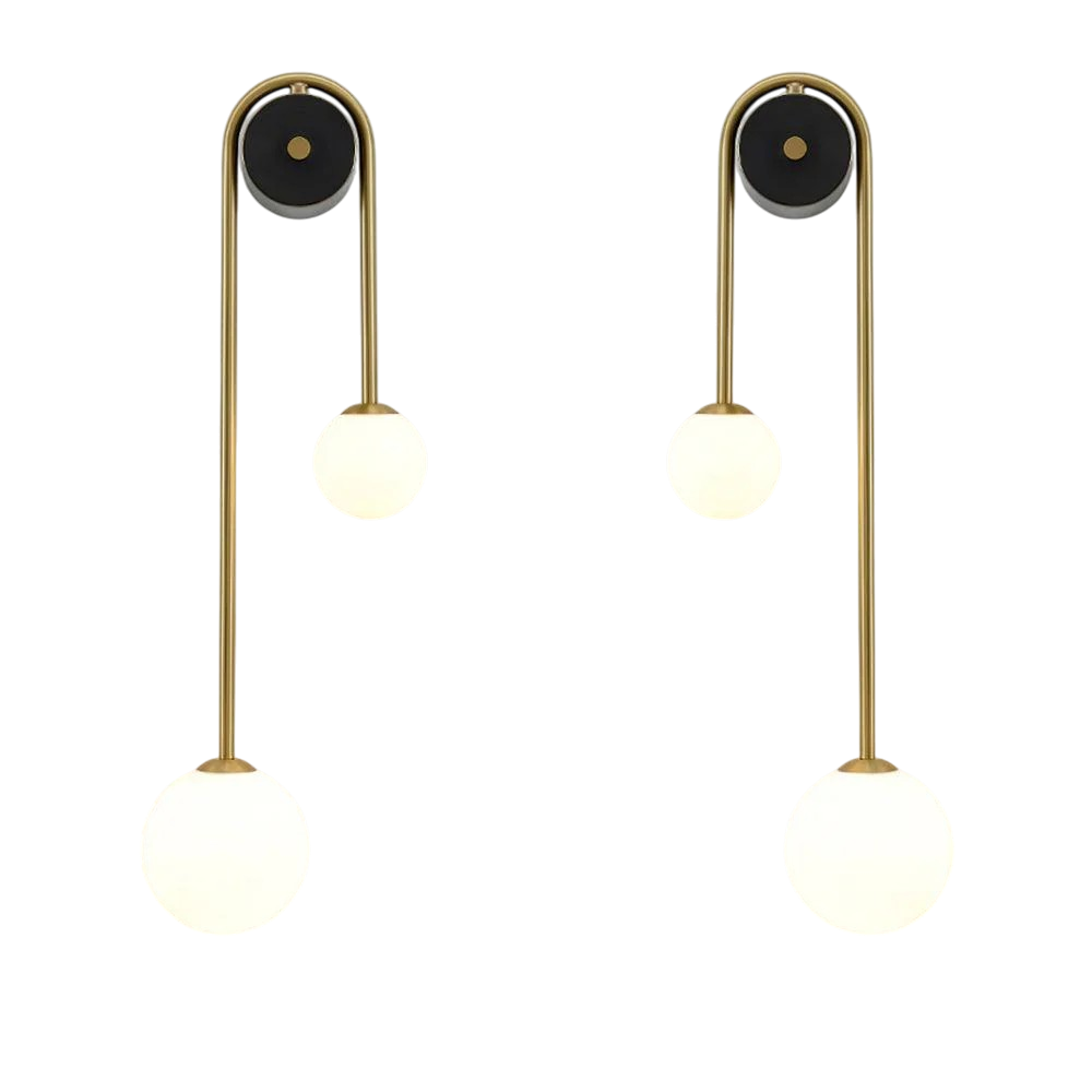 Design minimaliste de l'applique murale en laiton courbé