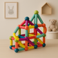 Ensemble de construction avec pièces en bâton colorées