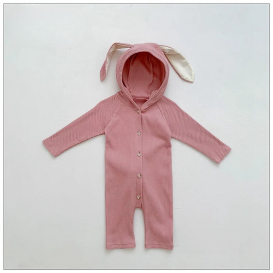 Barboteuse bébé confortable avec design de lapin ludique