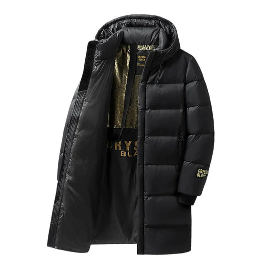Manteau d'hiver en nylon sur un mannequin, vue de profil