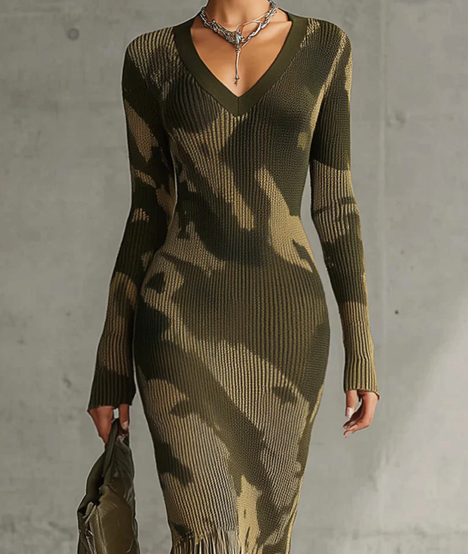 Robe midi olive avec motif camouflage et franges