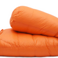 Sac de couchage compacté dans son sac de transport