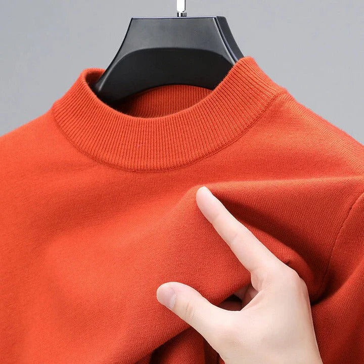 Pull en cachemire pur sur mannequin, vue de face