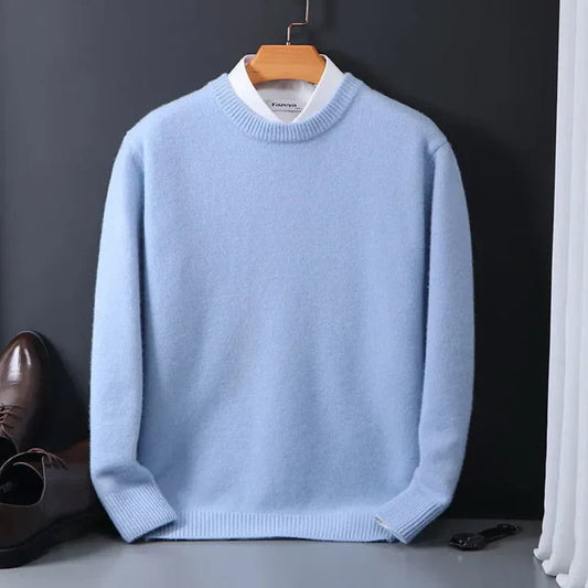 Vue complète du pull en cachemire sur cintre