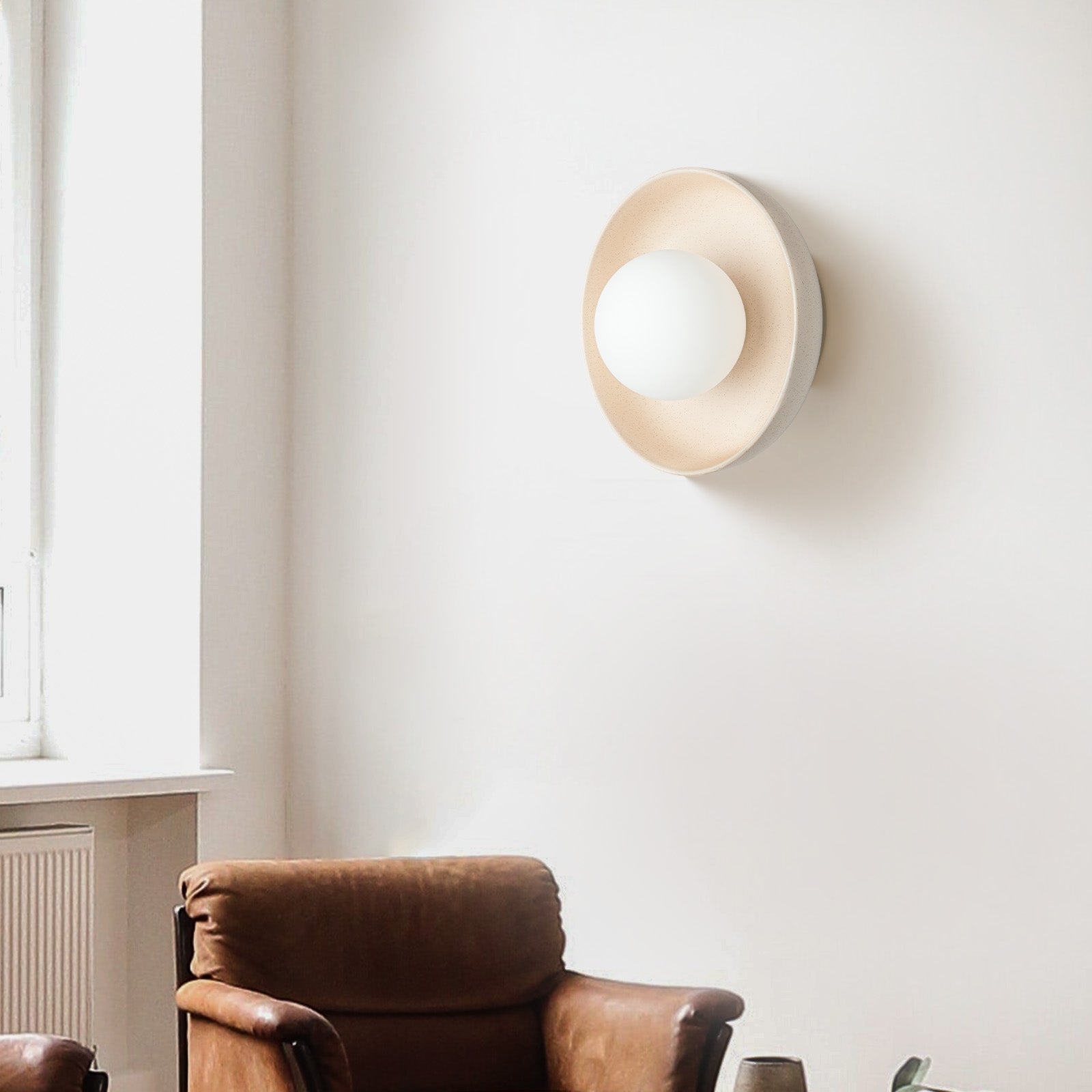 Applique murale moderne avec finition jaune et crème