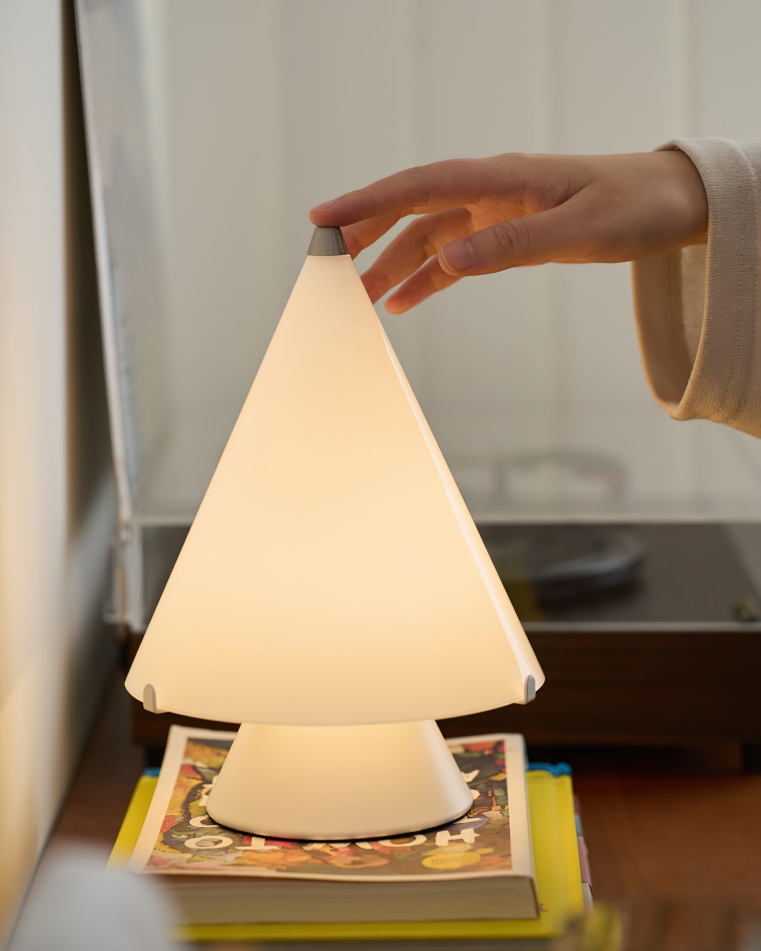 Détail de l'interrupteur tactile sur la lampe
