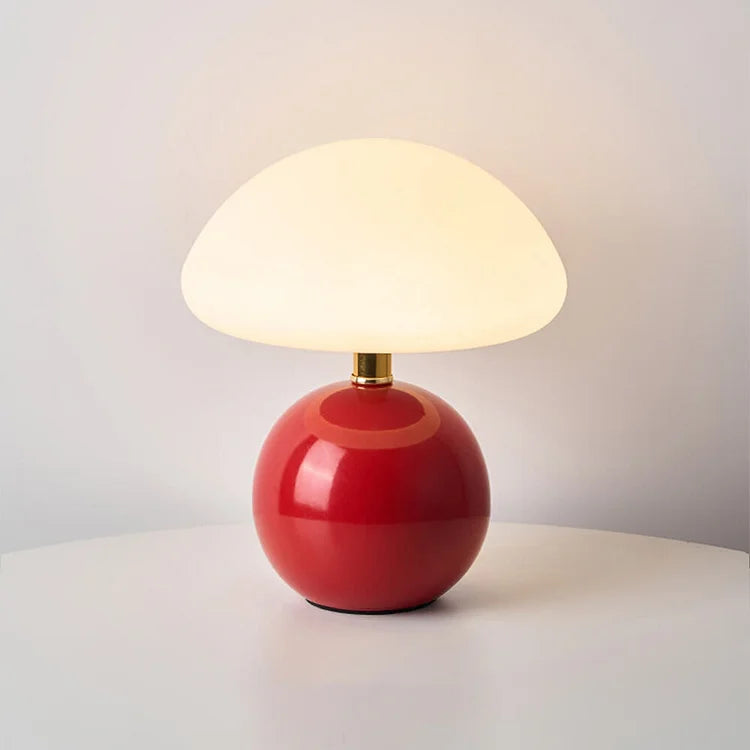 Lampe avec lumière douce dans une chambre