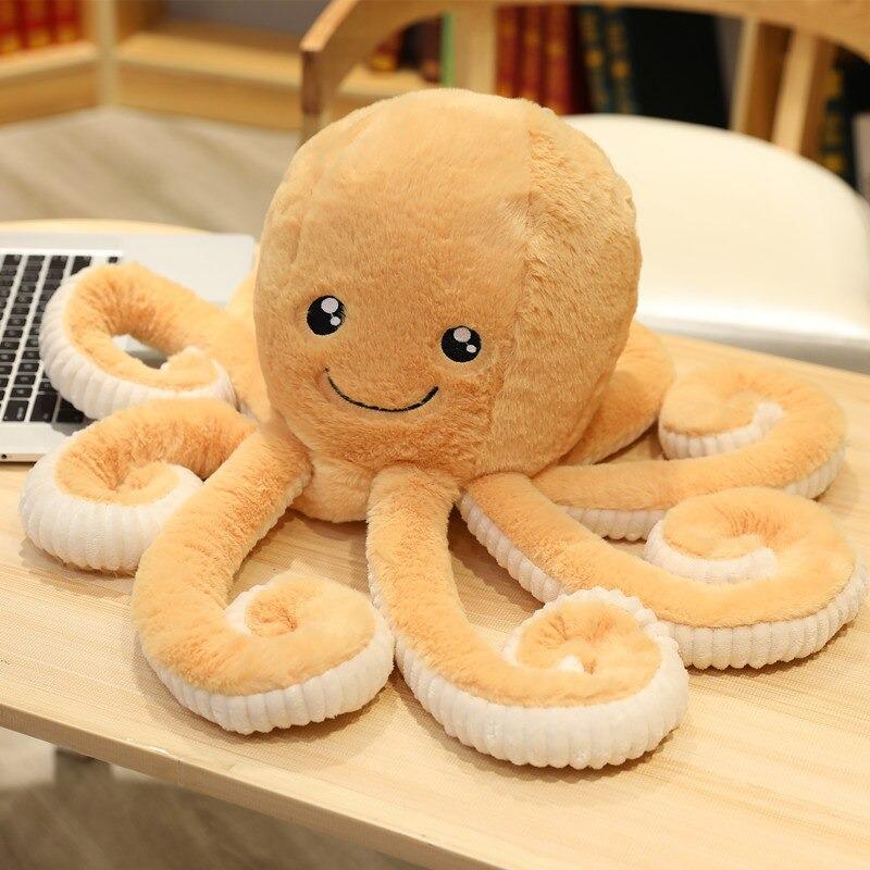 Détail des coutures renforcées de la peluche octopus