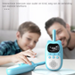 Talkies-walkies avec câble USB pour recharge sur fond blanc