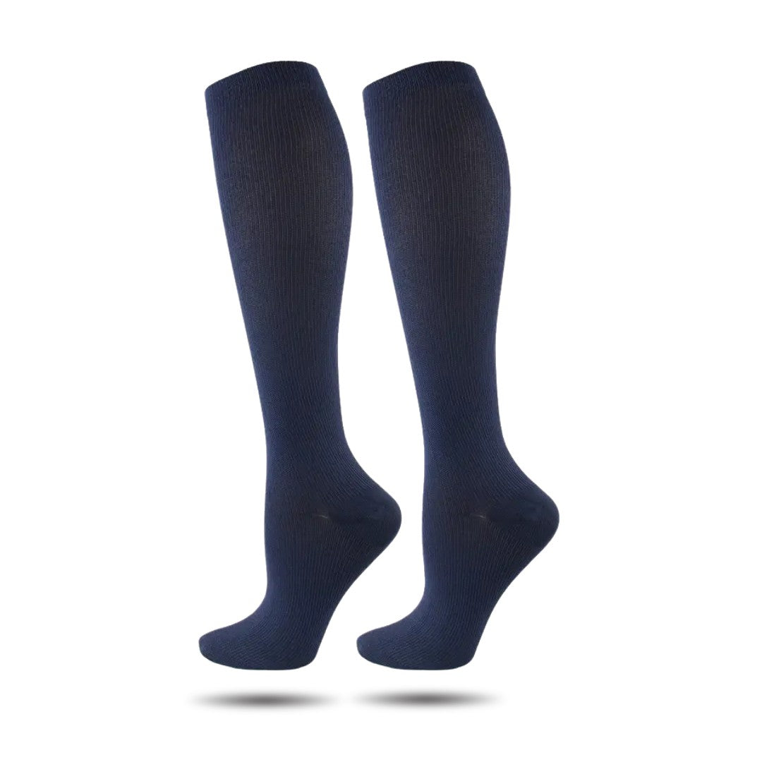Vue de profil des chaussettes de compression grises