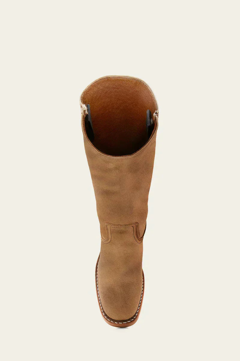Vue latérale de bottes en PU avec design intemporel