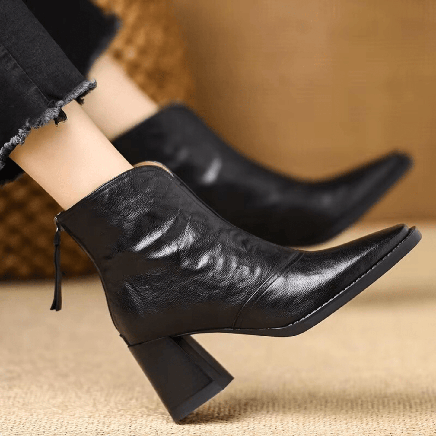 Zoom sur la texture du cuir et couture soignée
