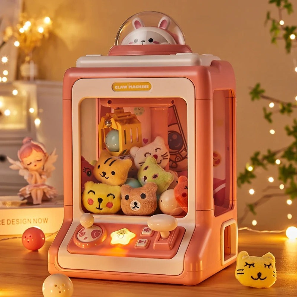 Enfant jouant avec la machine à pince lumineuse à la maison