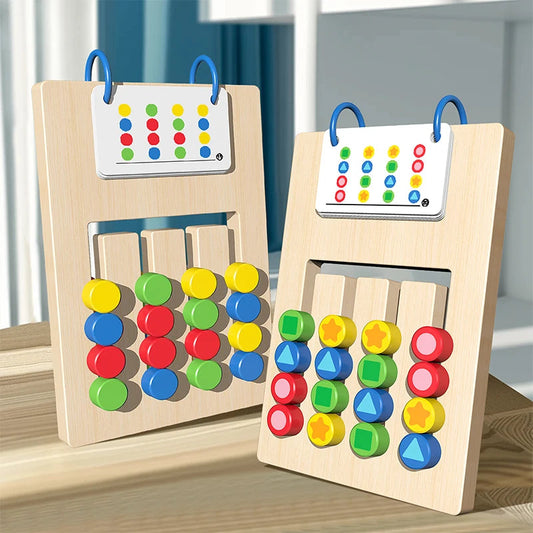 Boîte ouverte montrant le jeu de tri avec pièces colorées