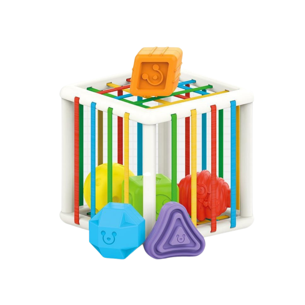 Enfant jouant avec un cube éducatif multicolore