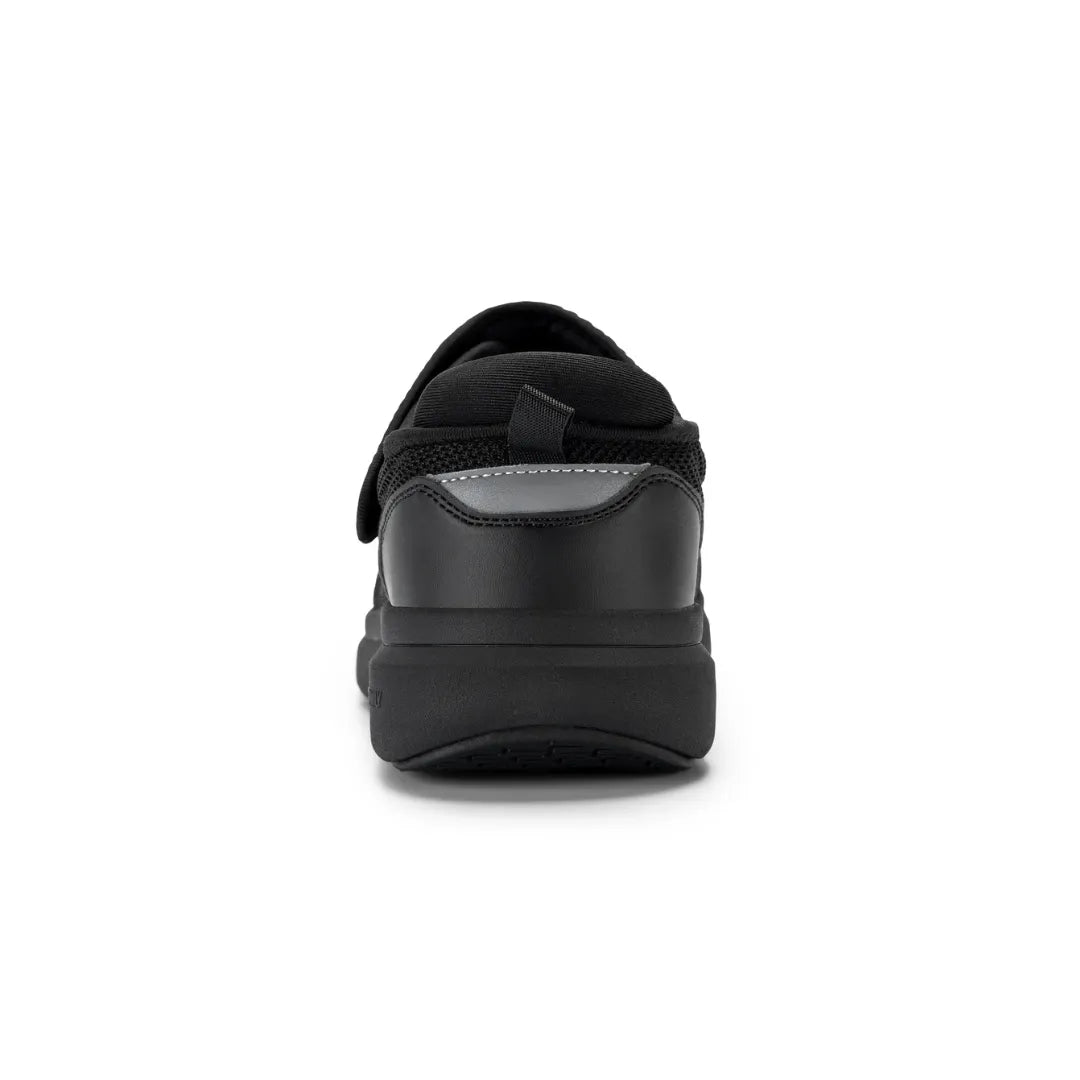 Chaussures orthopédiques à enfiler avec design élégant