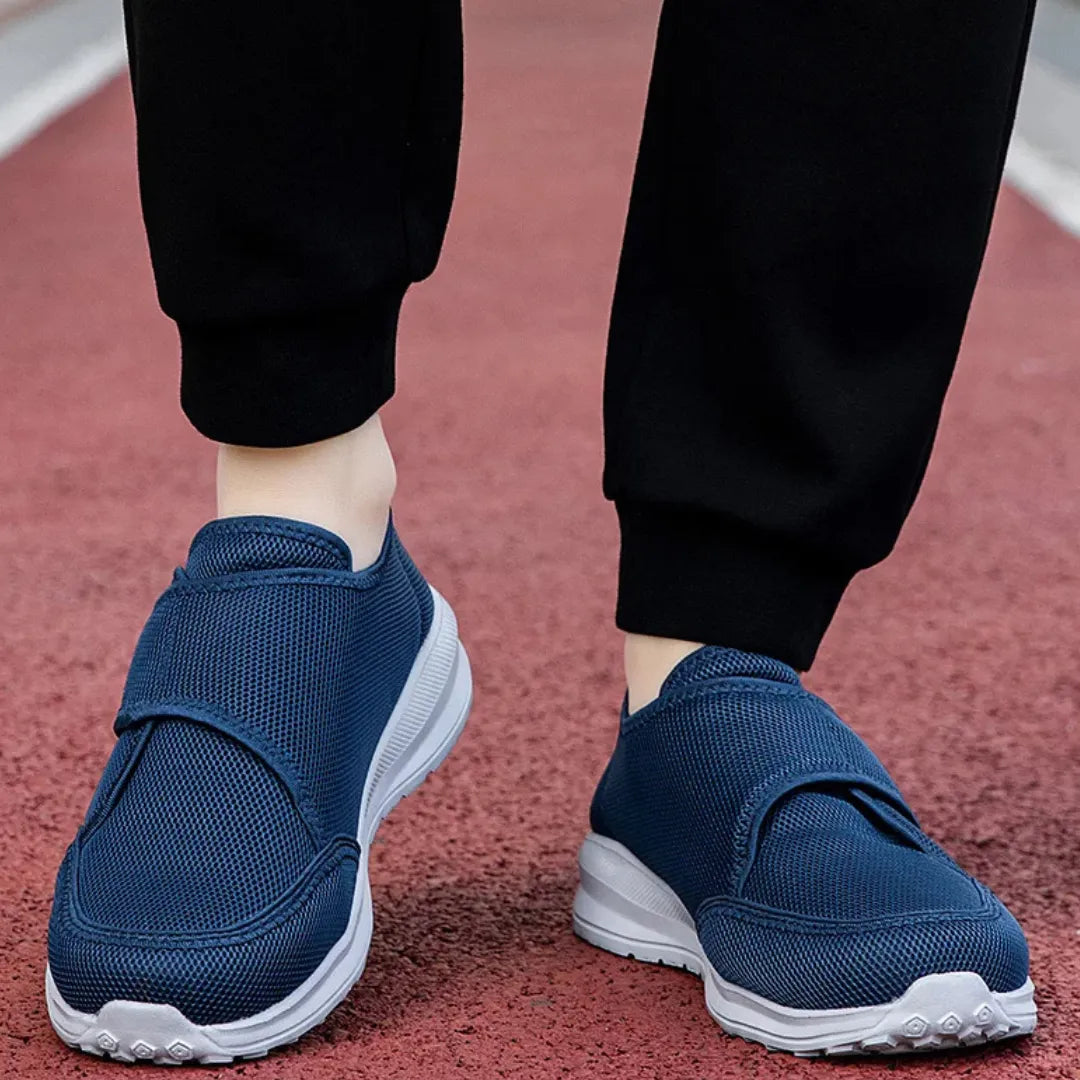 Gros plan sur la texture de la maille respirante des baskets