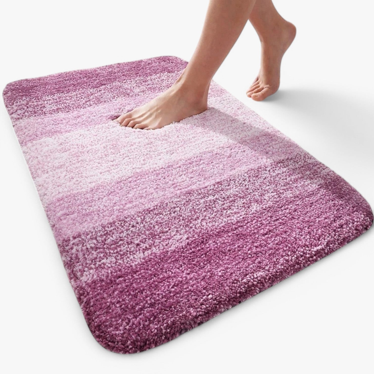 Tapis de bain violet séchant rapidement après usage