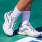 Vue de dessus des chaussures de tennis pour hommes