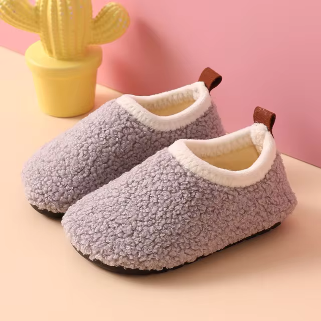 Chaussons en coton avec doublure douce pour petits pieds