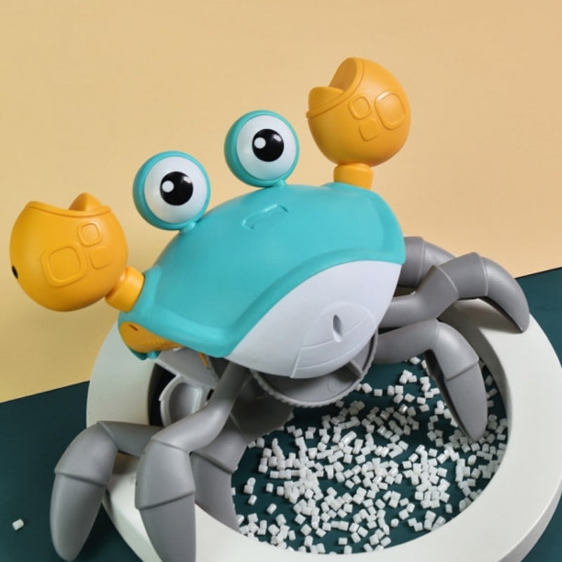 Vue rapprochée du crabe jouet avec bords arrondis sécurisés