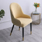 Housse de chaise élastique sur une chaise de bureau moderne
