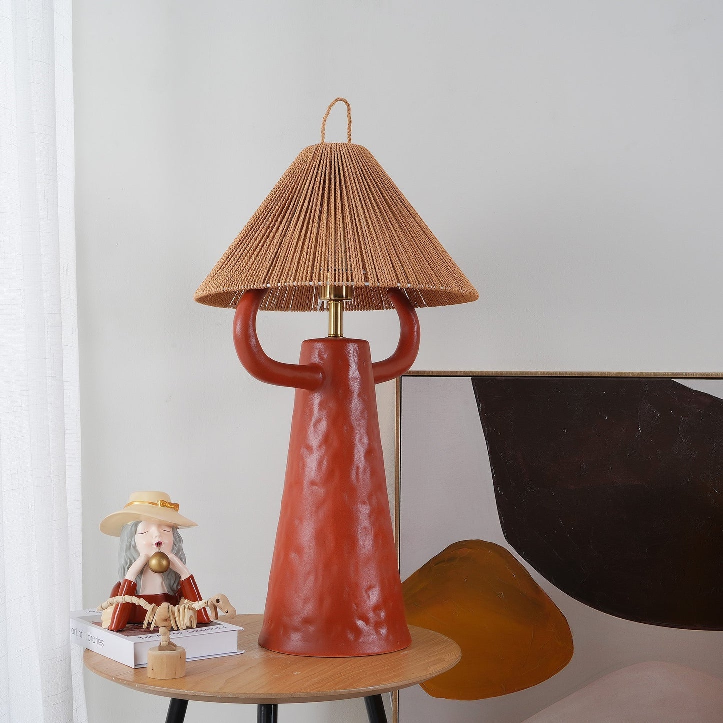 Lampe dans un intérieur moderne et épuré