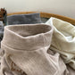 Zoom sur les manches de la chemise polaire imprimée