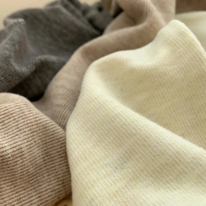Chemise polaire femme, gros plan sur l'imprimé ours