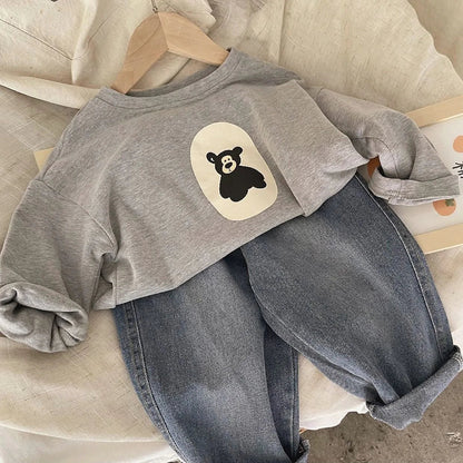 Gros plan sur la texture douce du pull en coton