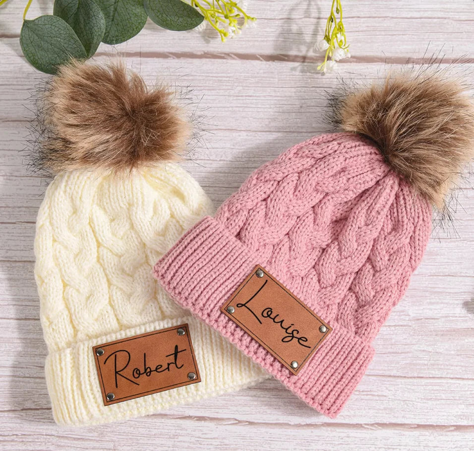 Bonnet d'hiver tricoté, gros plan sur le motif