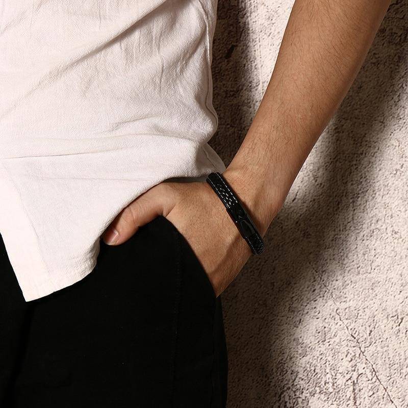 Vue latérale du bracelet montrant le design discret
