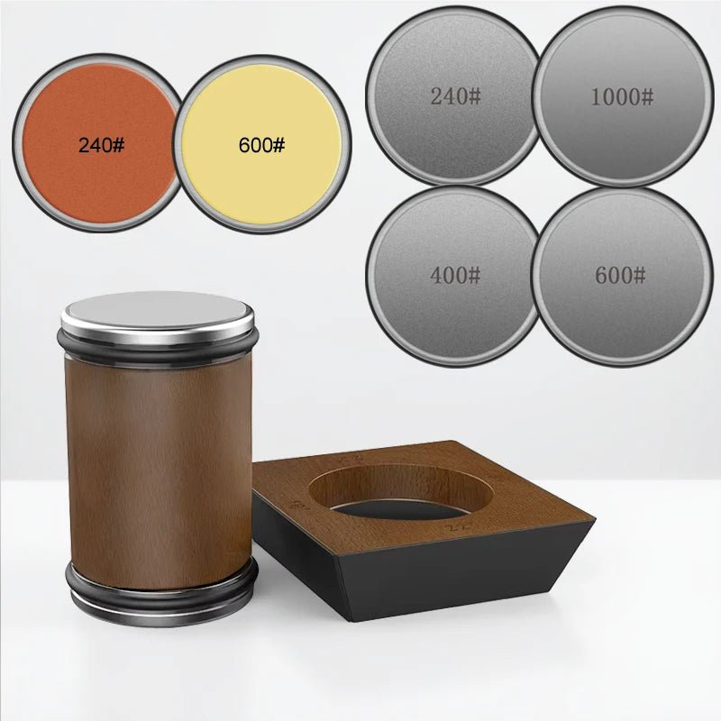 Affûteur à couteaux sur plateforme en bois vue de côté