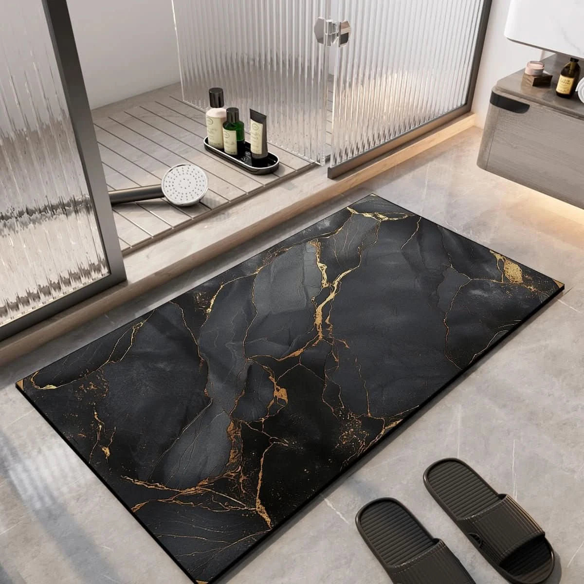 Gros plan sur la texture absorbante du tapis de bain