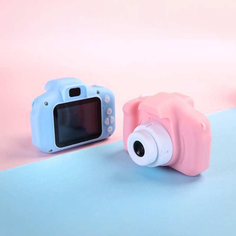 Appareil photo enfant bleu avec écran et boutons colorés