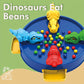 Enfants jouant avec des dinosaures colorés sur un plateau de jeu