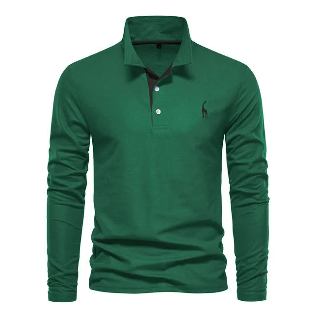 Vue arrière du polo, mettant en avant la coupe