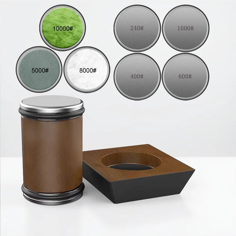 Aiguiseur avec couteau inséré pour démonstration