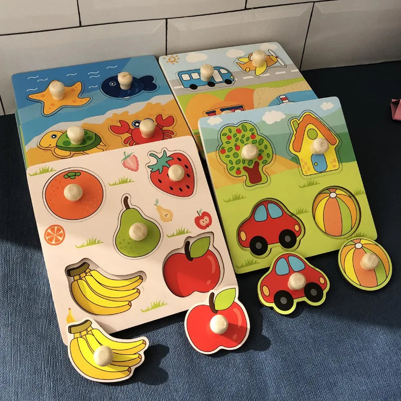 Puzzle en bois avec pièces de fruits colorées pour enfants