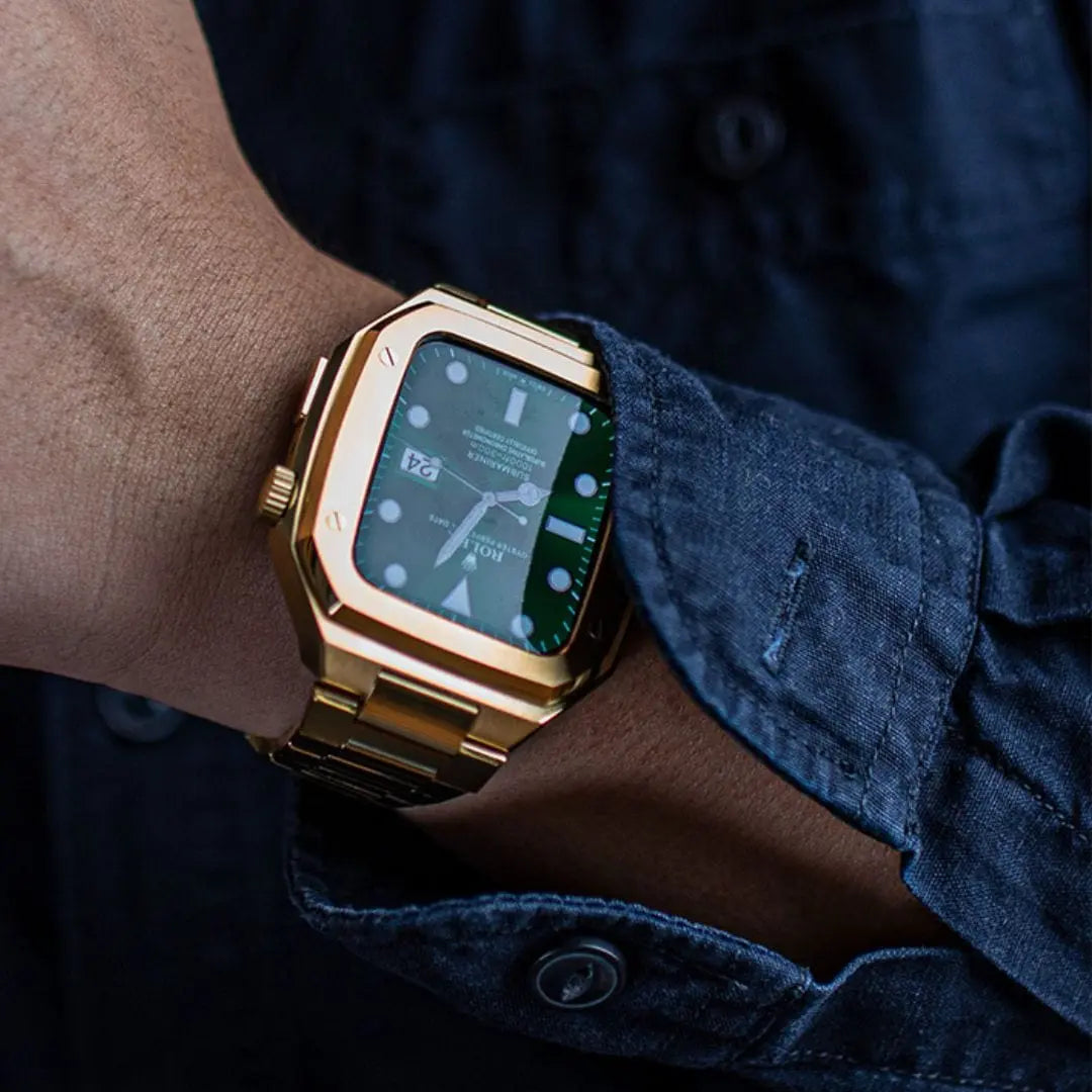 Montre connectée équipée de l'étui en acier inoxydable