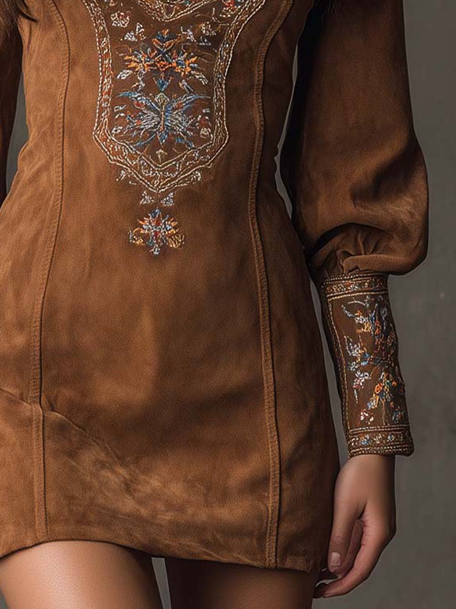 Décolleté en V profond du peignoir, style chic
