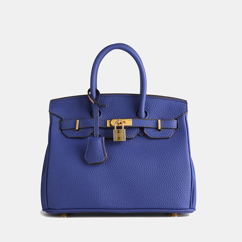 Vue d'ensemble du sac à main en cuir élégant