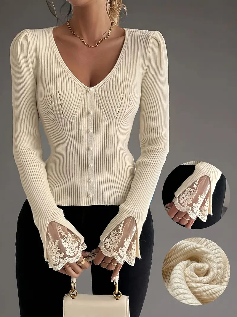 Vue arrière du pull, soulignant la coupe ajustée