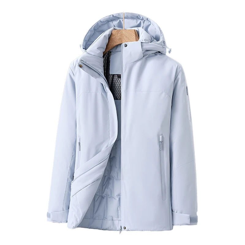 Capuche amovible du manteau en vue rapprochée