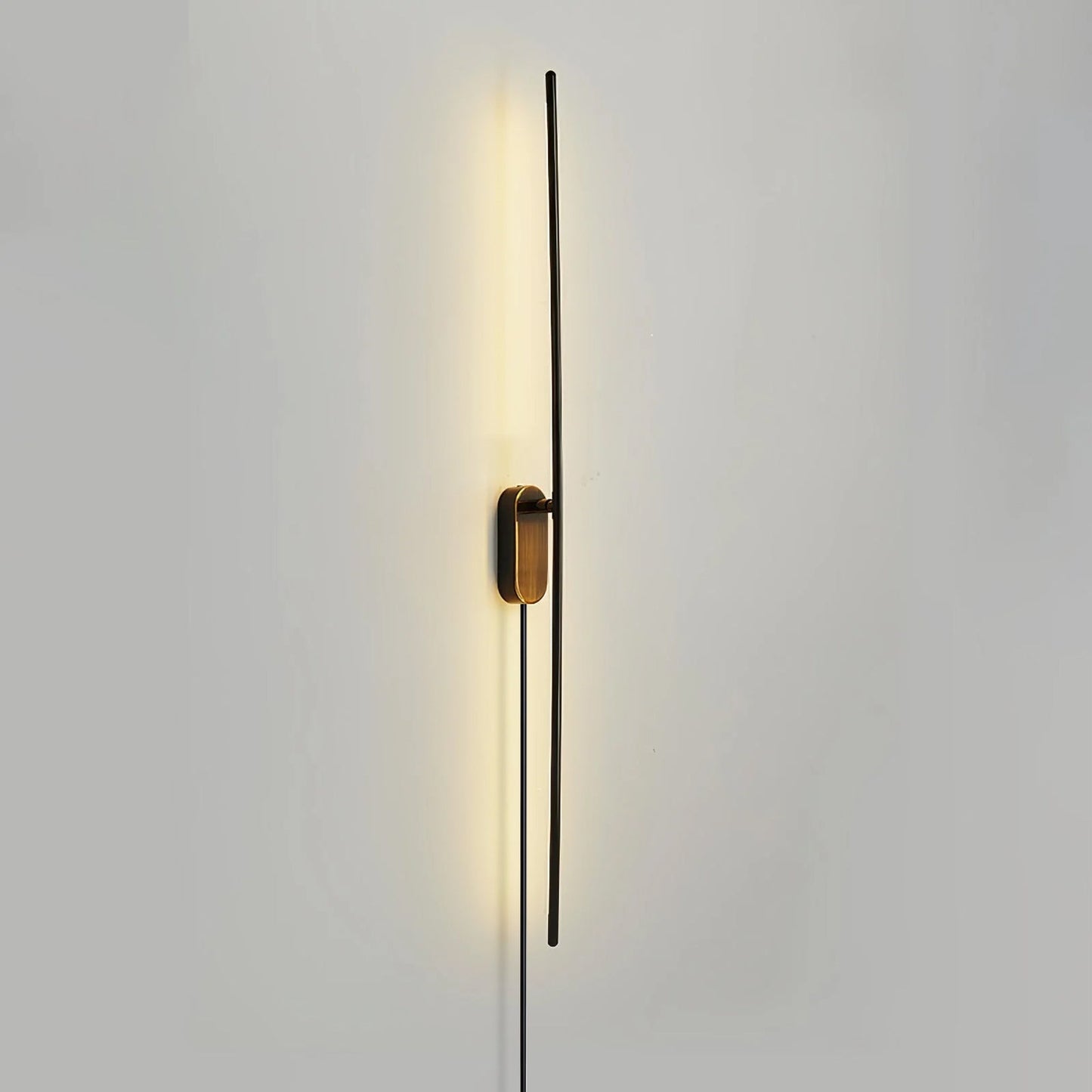 Applique LED avec lumière blanche froide, vue de profil
