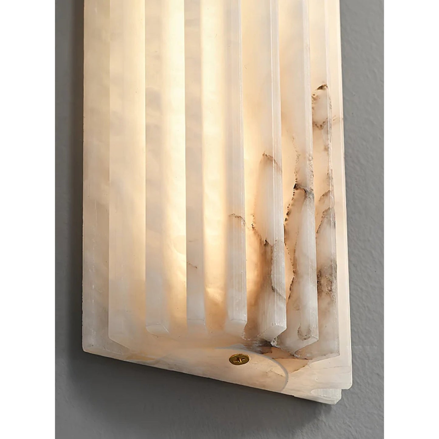 Applique installée dans un couloir moderne