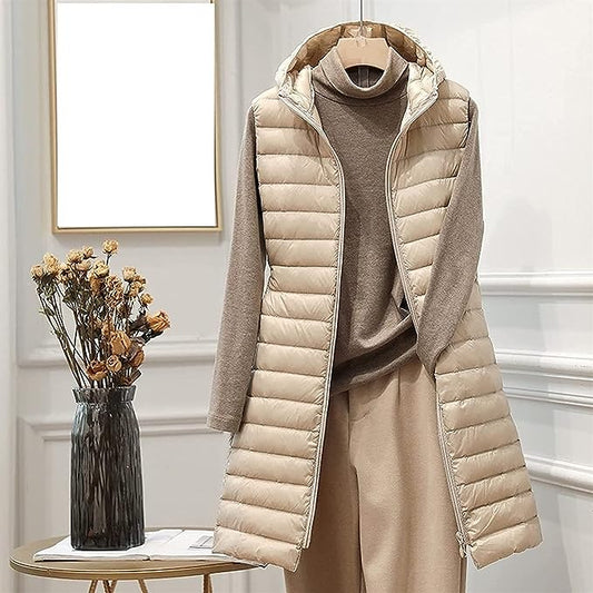 Vue complète de la veste, capuche et rembourrage visibles