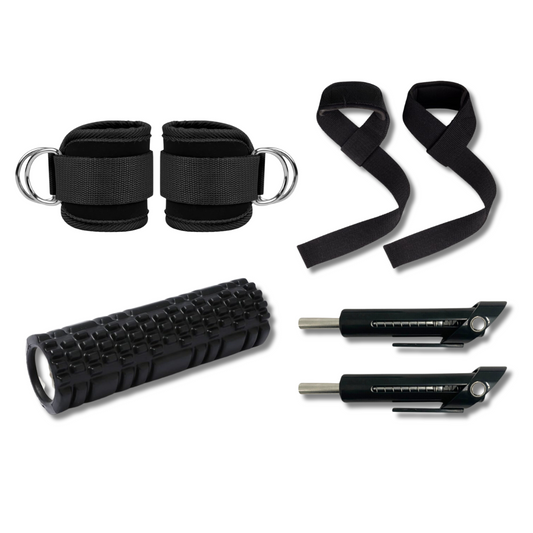 Vue d'ensemble des accessoires fitness sur surface claire