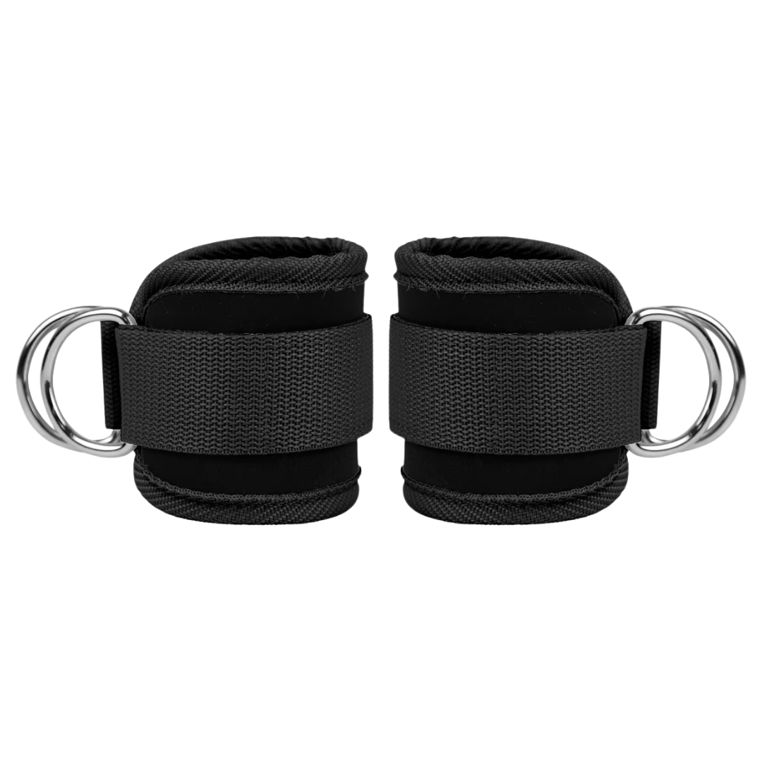 Ensemble fitness femmes avec accessoires variés sur fond blanc